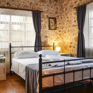 ベッド・アンド・ブレックファスト La Casa Carina, アンタルヤ