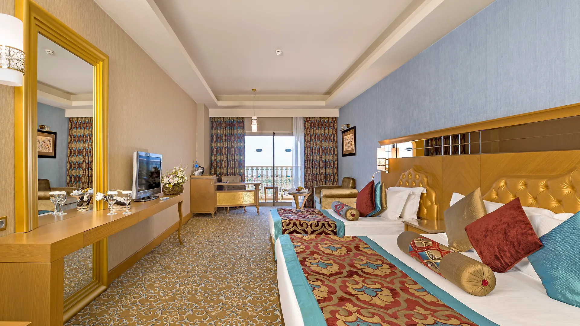 ***** אתר נופש אנטליה Royal Holiday Palace טורקיה