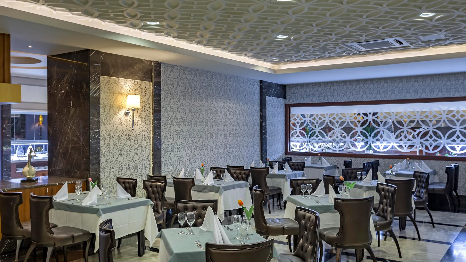 אתר נופש אנטליה Royal Holiday Palace