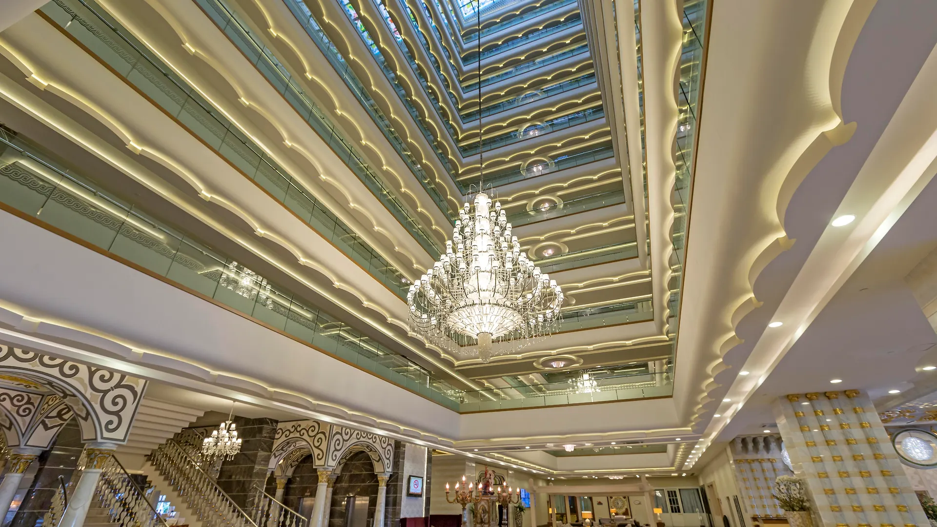***** Resort Royal Holiday Palace Antalia Turchia
